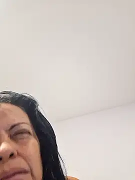 Snapshot of viviana-sexi chatting on February 16, 1:46 am viviana-sexi online show from February 16, 1:46 am