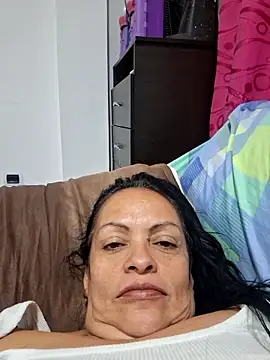 Snapshot of viviana-sexi chatting on March 6, 5:15 am viviana-sexi online show from March 6, 5:15 am