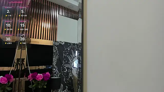 mirandaduboiss online show from July 31, 5:23 pm