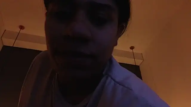 Snapshot of Miss_ambrer_ chatting on June 27, 4:28 am Miss ambrer online show from June 27, 4:28 am