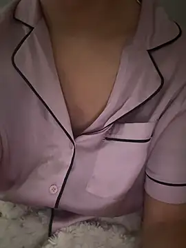 Gia Atkinson online show from October 23, 11:09 am