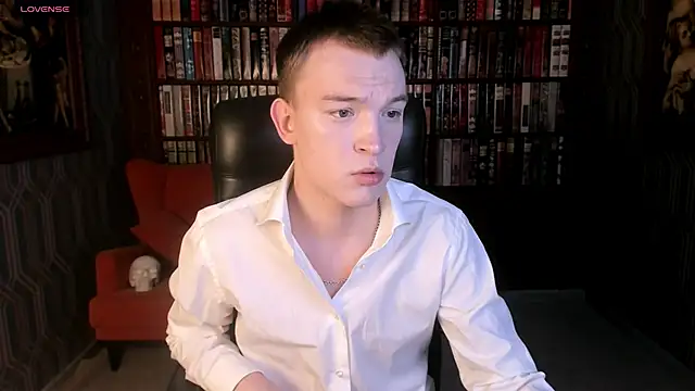 Snapshot of Derek_Banville chatting on November 14, 8:07 pm Derek Banville online show from November 14, 8:07 pm