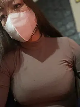 kitty-20x online show from March 9, 5:33 am