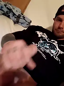 Snapshot of DadDDick925 chatting on November 21, 10:03 am DadDDick925 online show from November 21, 10:03 am