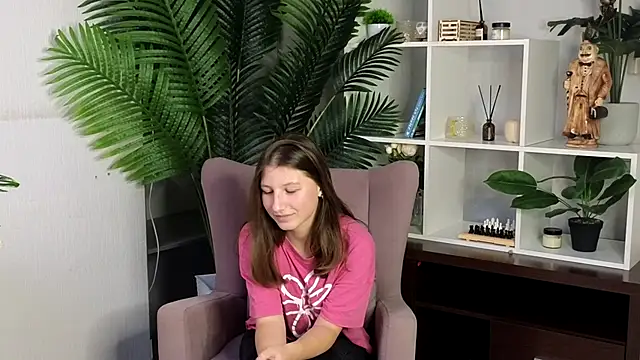 Snapshot of TawandaLegrotte chatting on October 24, 9:38 am TawandaLegrotte online show from October 24, 9:38 am