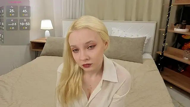 Snapshot of IraYounce chatting on November 29, 1:08 am IraYounce online show from November 29, 1:08 am