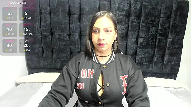 Snapshot of Alice__Morgan_ chatting on November 30, 11:58 am Alice Morgan online show from November 30, 11:58 am