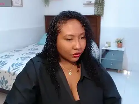 Snapshot of KaroldelaTorree chatting on October 24, 2:46 pm KaroldelaTorree online show from October 24, 2:46 pm