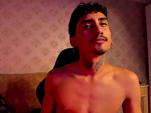 Snapshot of Mr_Strike chatting on November 22, 3:38 am Mr Strike online show from November 22, 3:38 am