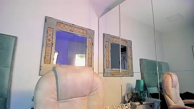 Snapshot of Mr_Strike chatting on December 13, 7:53 pm Mr Strike online show from December 13, 7:53 pm