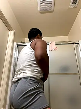 maddfreak0 online show from November 18, 3:05 pm