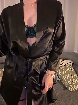  isadora online show from January 31, 7:11 pm