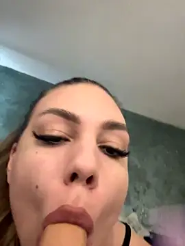 KittenKarlla online show from October 25, 2:13 pm