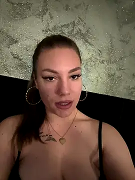 KittenKarlla online show from November 5, 7:36 pm