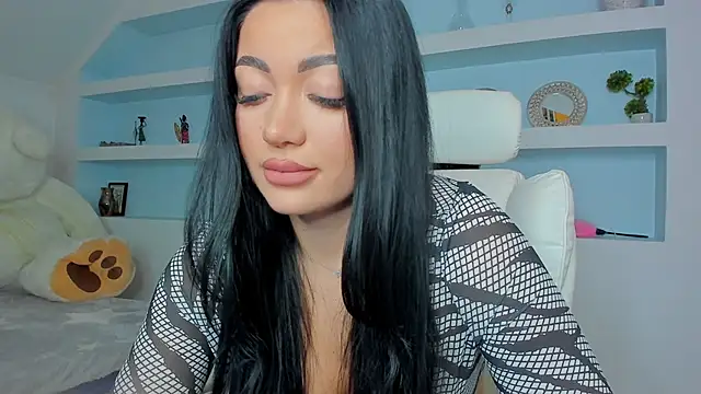 Snapshot of juliexxx chatting on November 17, 5:19 pm juliexxx online show from November 17, 5:19 pm