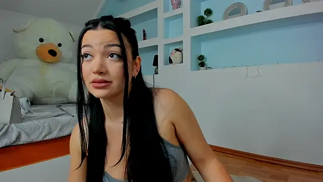 juliexxx online show from May 26, 3:46 am