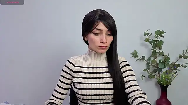 chloehanna online show from June 17, 3:24 pm