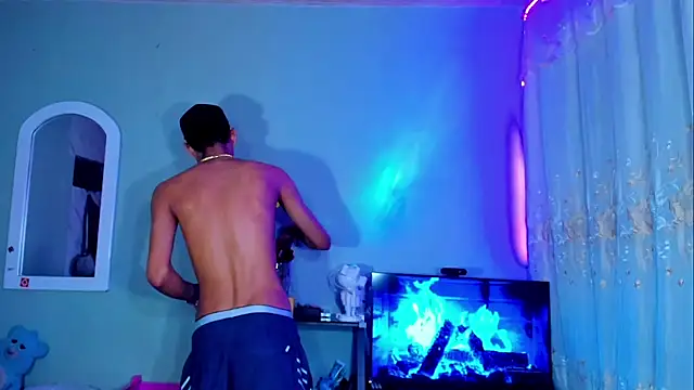 Snapshot of boyswantingplay chatting on February 25, 3:54 pm boyswantingplay online show from February 25, 3:54 pm