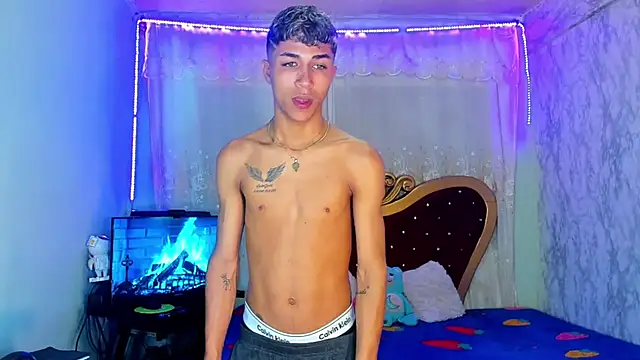 Snapshot of boyswantingplay chatting on February 26, 5:34 pm boyswantingplay online show from February 26, 5:34 pm