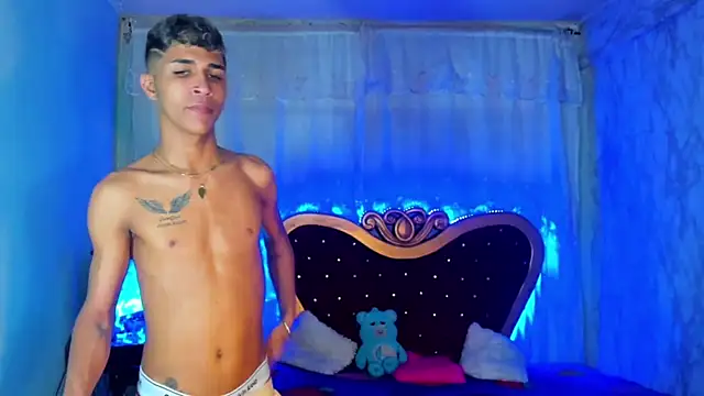 Snapshot of boyswantingplay chatting on February 28, 4:52 pm boyswantingplay online show from February 28, 4:52 pm