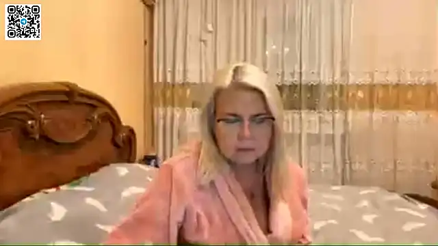 Snapshot of Galatea_2025 chatting on October 28, 4:53 pm Galatea 2025 online show from October 28, 4:53 pm