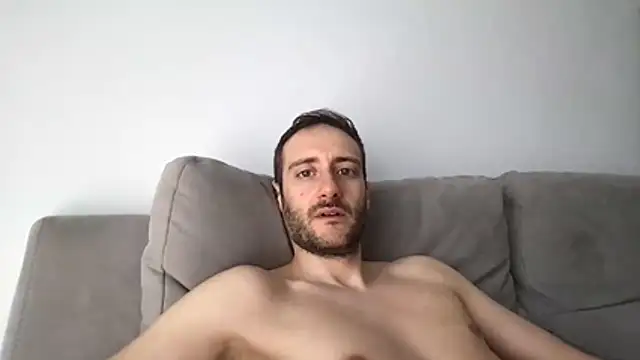 LukaShyGuy online show from May 31, 8:43 am