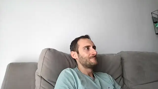 LukaShyGuy online show from June 4, 9:15 am