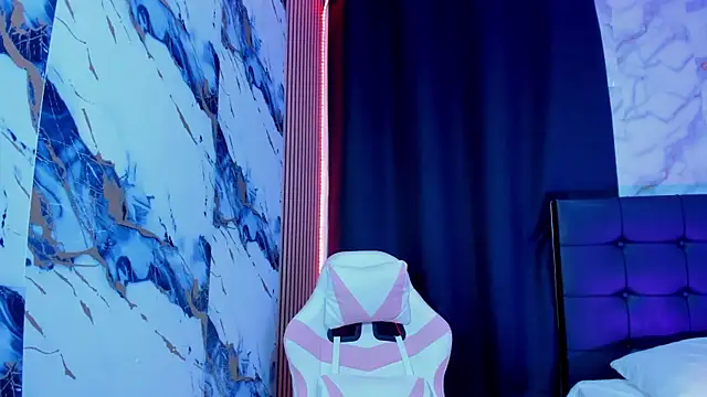 Scarlet DLuce online show from February 27, 8:58 am