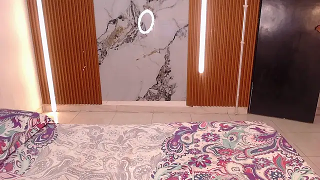 rosselyn  online show from December 20, 12:34 pm