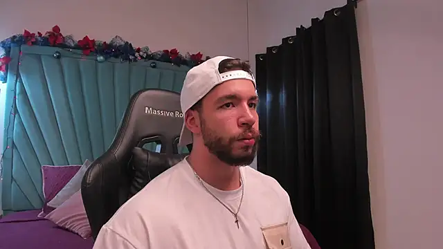 Snapshot of JACKSON_STIFLER chatting on December 14, 10:03 pm JACKSON STIFLER online show from December 14, 10:03 pm