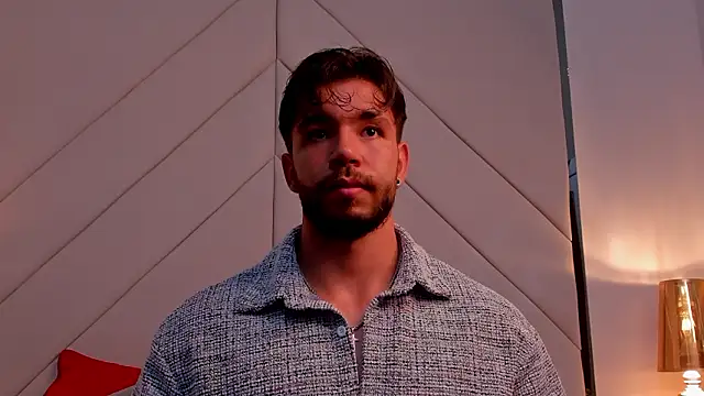 Snapshot of JACKSON_STIFLER chatting on February 22, 11:36 pm JACKSON STIFLER online show from February 22, 11:36 pm