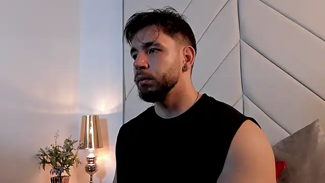 Snapshot of JACKSON_STIFLER chatting on March 31, 12:05 pm JACKSON STIFLER online show from March 31, 12:05 pm