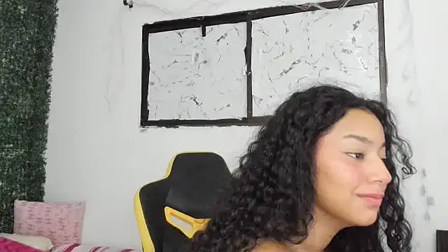 emily stars1 online show from January 17, 10:42 am