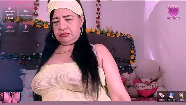 Soraya hott online show from February 7, 11:58 am