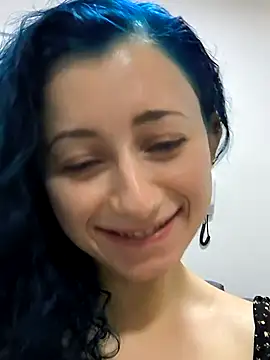 Snapshot of Meiii27 chatting on December 3, 2:52 am Meiii27 online show from December 3, 2:52 am