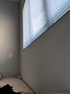 Meiii27 online show from February 18, 4:25 pm