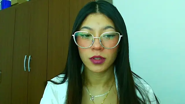 Snapshot of LissyM chatting on November 5, 3:45 pm LissyM online show from November 5, 3:45 pm