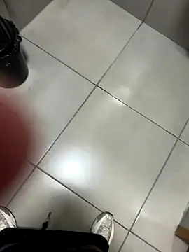 Snapshot of Cannavaro5 chatting on October 23, 9:02 pm Cannavaro5 online show from October 23, 9:02 pm