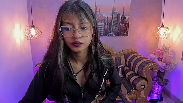 Noa clk online show from November 12, 3:40 am