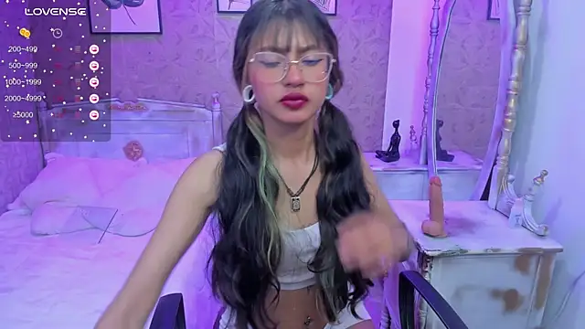 Noa clk online show from November 29, 4:15 am