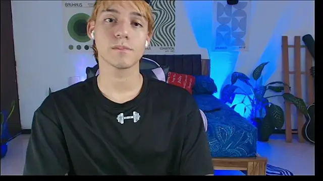 Habel  moretti online show from February 7, 6:33 pm