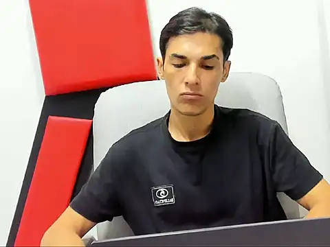 Snapshot of jupiter_333 chatting on November 7, 7:03 pm jupiter 333 online show from November 7, 7:03 pm