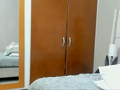 Snapshot of jupiter_333 chatting on December 4, 5:32 pm jupiter 333 online show from December 4, 5:32 pm