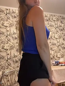 Snapshot of Elina1 chatting on July 28, 7:39 pm Elina1 online show from July 28, 7:39 pm