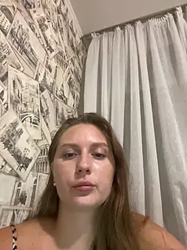 Snapshot of Elina1 chatting on July 30, 6:51 pm Elina1 online show from July 30, 6:51 pm