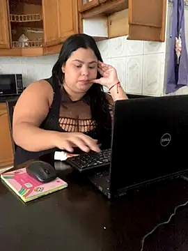 Snapshot of jasminboobs_ chatting on November 14, 1:32 pm jasminboobs online show from November 14, 1:32 pm