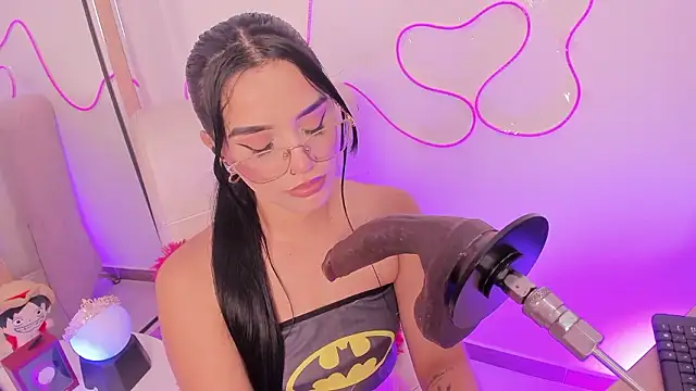 laana foxx online show from February 25, 9:35 pm