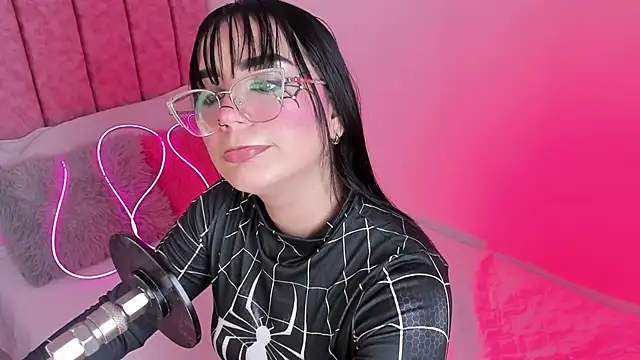 laana foxx online show from May 30, 10:51 pm
