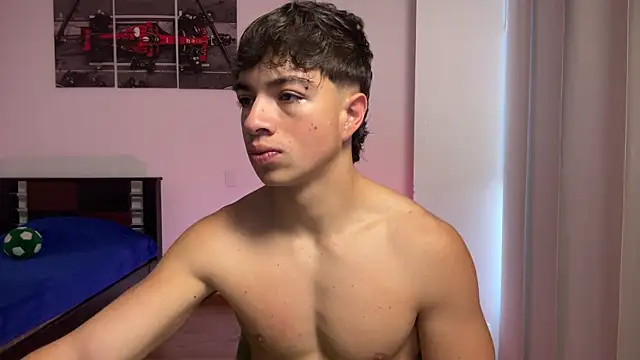 JUSTIN JHONS online show from December 19, 3:52 pm