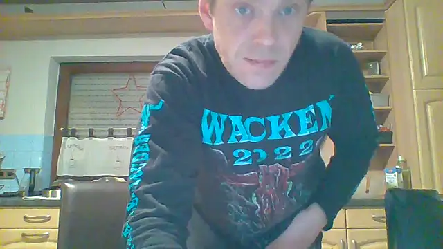 tommy3300 online show from December 22, 6:21 am